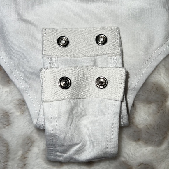 NWOT syd & STONE White Eyelet Bodysuit - Picture 3 of 5